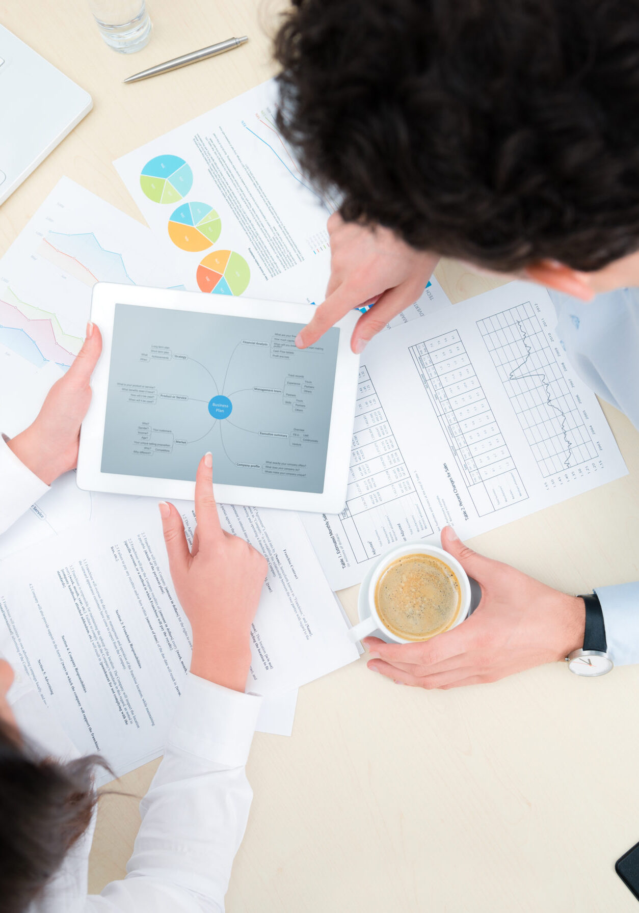 dreamstimemaximum_28233203ProfessionalsTablet